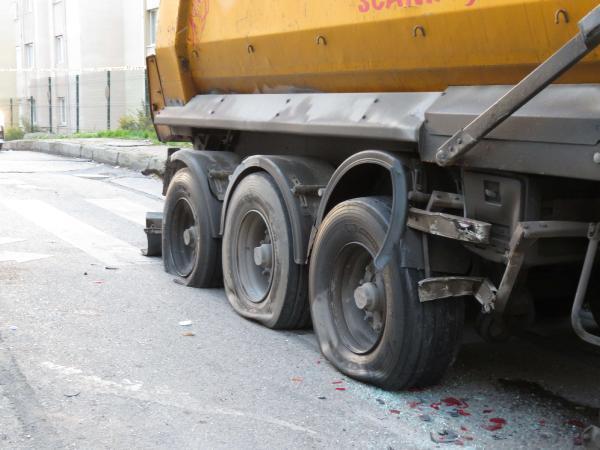 İstanbul'da akılalmaz anlar! Hafriyat kamyonu ile 30 kilometre boyunca dehşet saçtı