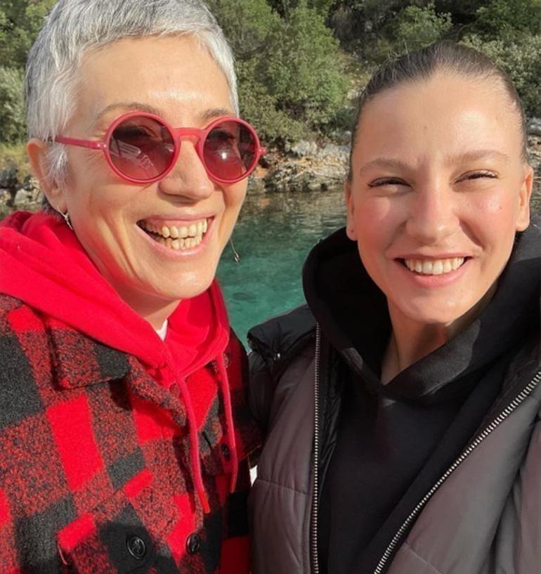 Serenay Sarıkaya'ya annesi Ümran Seyhan'ın yasak aşkı soruldu!