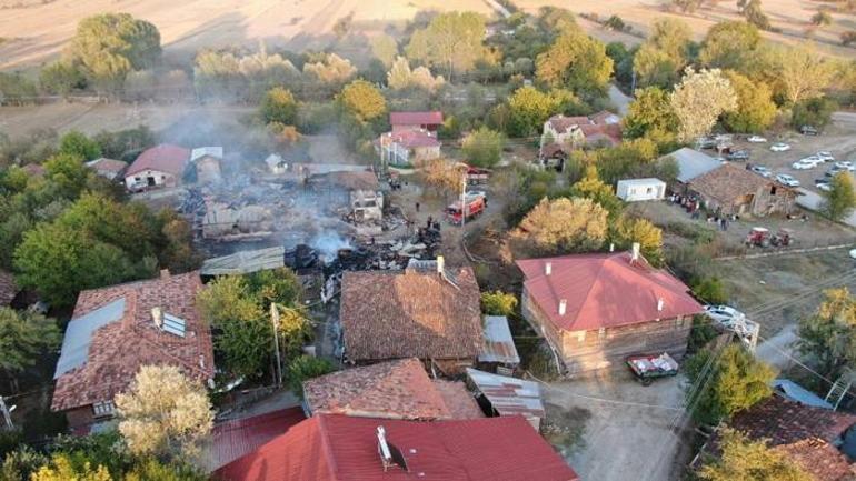 Kastamonu'da yangın bölgesi havadan görüntülendi! Faciadan dönülmüş