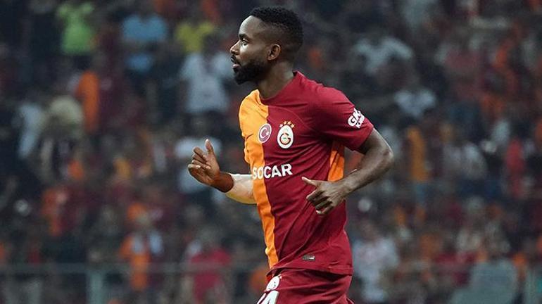 Galatasaray'da Ocak ayında iki ayrılık kapıda! Yeni transfer geldiği gibi gidiyor