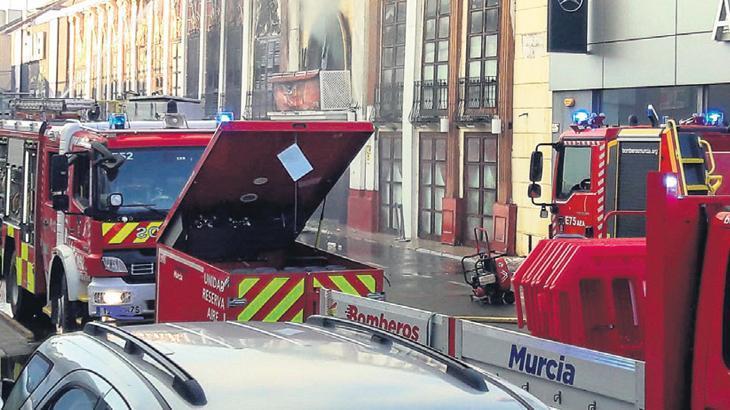 İspanya’da gece kulübünde yangın: 13 ölü