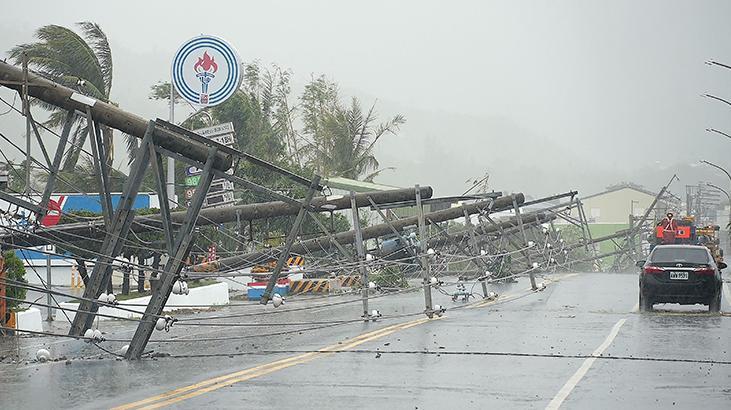 Koinu Tayfunu Tayvan’ı vurdu