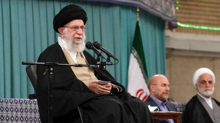 Hamaney’den İbranice paylaşım: Bu felaketi başınıza siz getirdiniz