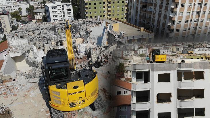 11 katlı binanın üzerine 10 tonluk iş makinesi çıkarıldı