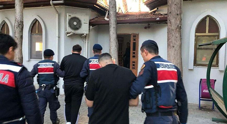 64 kişinin yakalandığı uyuşturucu operasyonu! F serisi 1 dolar da ele geçirildi