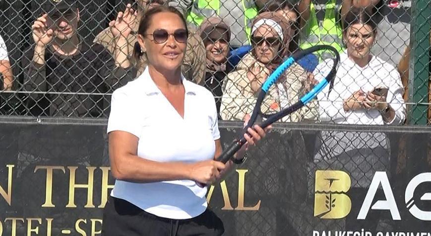 Hülya Avşar’dan belediye başkan adaylığı açıklaması