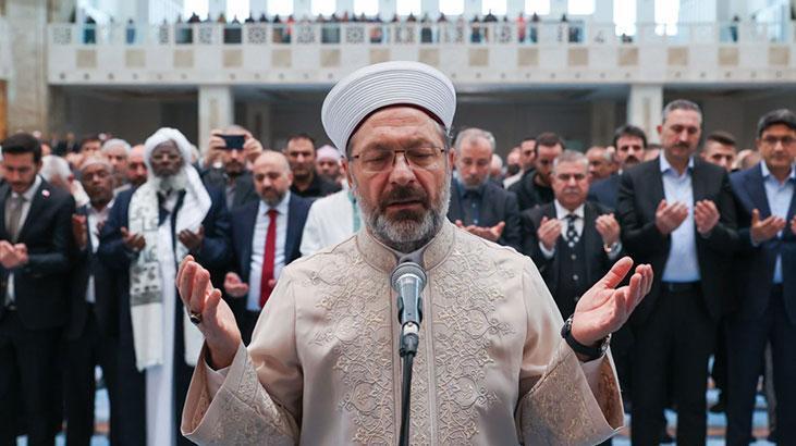 Ali Erbaş, Filistin’deki saldırılarda ölenler için gıyabi cenaze namazı kıldırdı