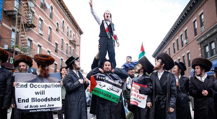 Filistinlilere destek veren Yahudiler kim?