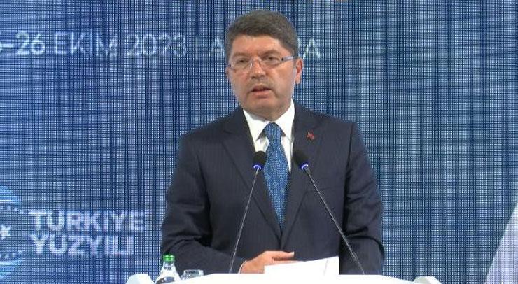 Bakan Tunç: Masum siviller, bebekler, çocuklar, dünyanın gözü önünde katlediliyor