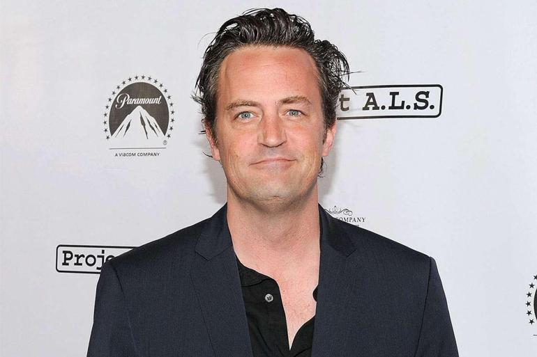 Matthew Perry hayatını kaybetti