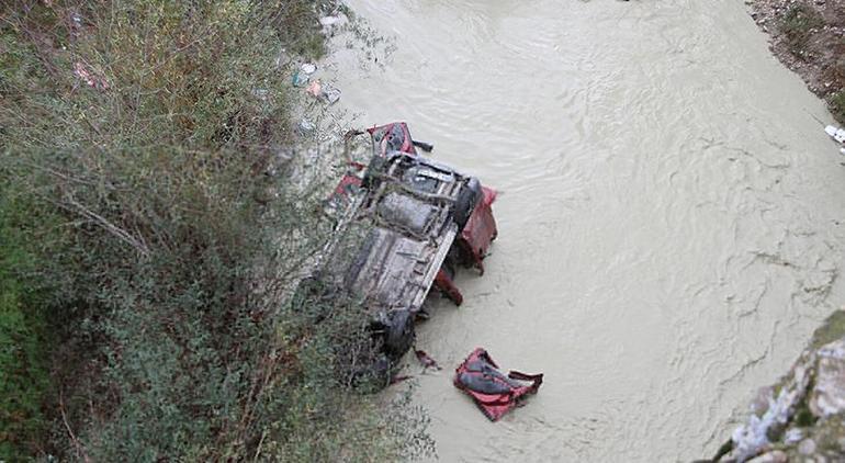 Gediz Nehri'nde can pazarı! Kimse sağ çıkamadı