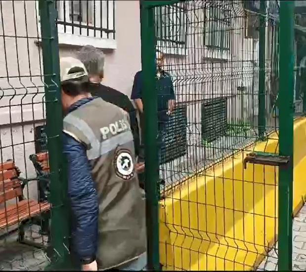 Fatih Camii çevresinde kedi ölümleriyle ilgili gözaltı: Tedavi için götürdüm