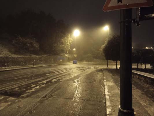 Son dakika... İstanbul'da kar yağışı! Meteoroloji’den yeni uyarı geldi