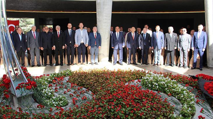 Süleyman Demirel 99. doğum gününde anıldı