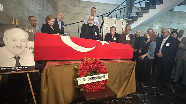 Gazeteci Arolat son yolculuğuna uğurlandı