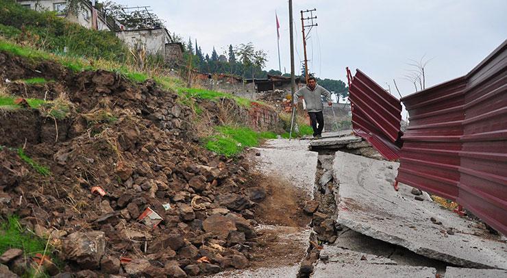 Mahallede tedirginlik! ‘Büyük korku içerisinde yaşıyoruz’