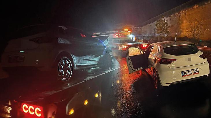Sakarya’da ters yönde ilerleyen otomobil TIR’la çarpıştı: 1 ölü, 3 yaralı
