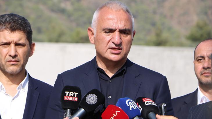 Bakan Ersoy açıkladı! Turist sayısında rekor