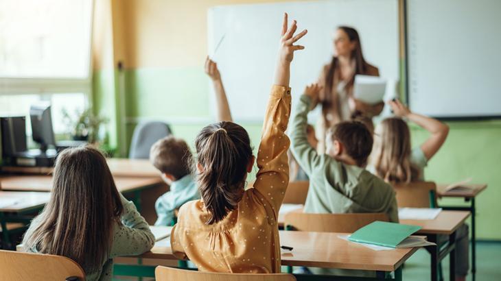 Ücretli öğretmenlere ‘yüzde 25 zam’ kararı!