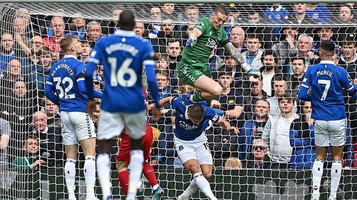Everton’a 10 puan silme cezası! Küme düşme hattına gerilediler