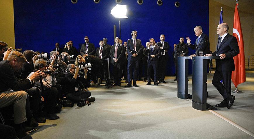 Hande Fırat basın toplantısında yaşananları anlattı: Erdoğan’ın sözlerini hazmetmeleri zaman alacak