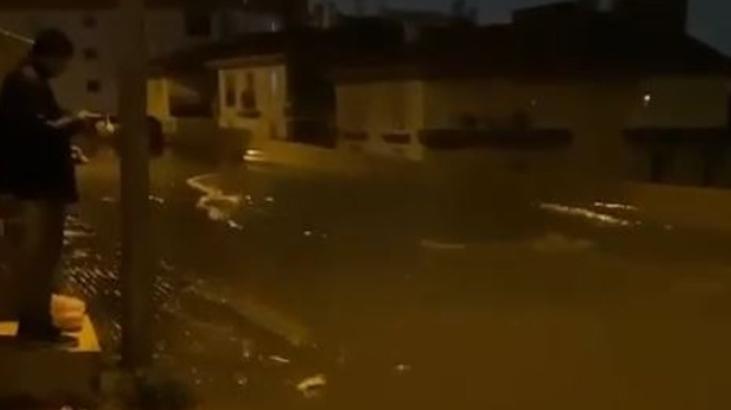 Ankara’da sağanak yağış etkili oldu