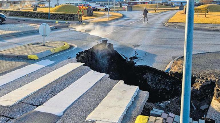 Depremlerle sarsılan İzlanda’da yanardağın patlaması bekleniyor: Yer sallanırken volkan kükrüyor!