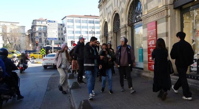 2 kadın yine aynı yerde yakalandı! 'Senin o iki ayağını kıracağım’