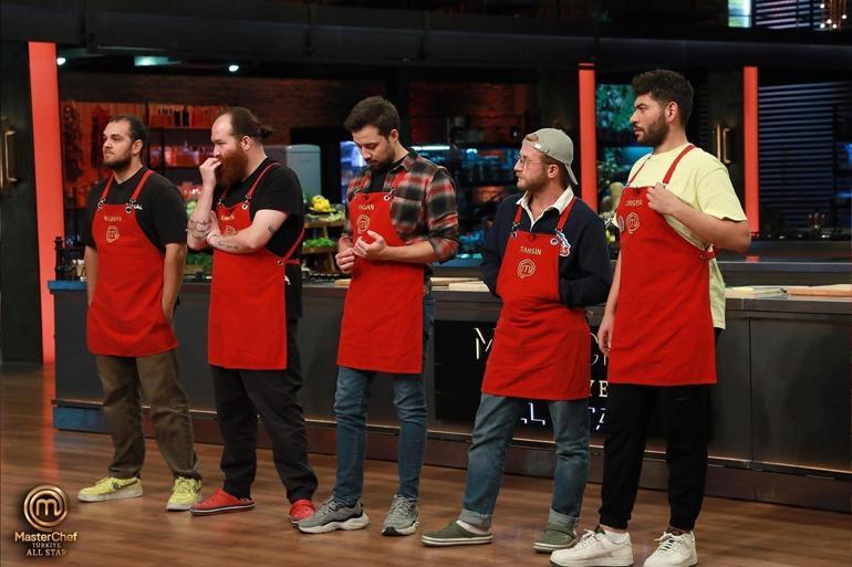 MasterChef All Star'da kaptanlık yarışı! Düello sonunda iki yarışmacının takımı değişti