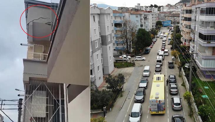 Depremin merkezi! İnsanlar sokaklara döküldü, binalarda çatlaklar var
