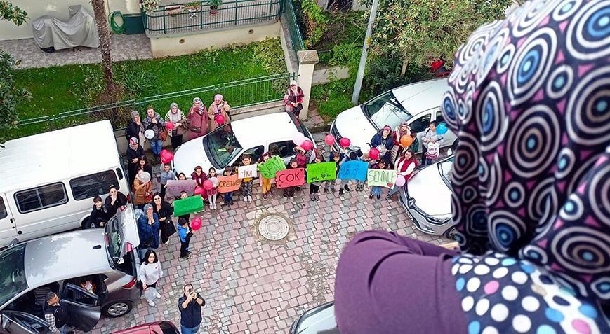 22 yıllık Zeynep öğretmeni duygulandıran ziyaret! ‘Onlara kavuşmak için gün sayıyorum’