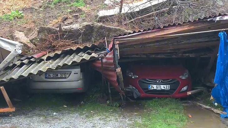 Sarıyer’de istinat duvarı çöktü! Araçlar hasar gördü