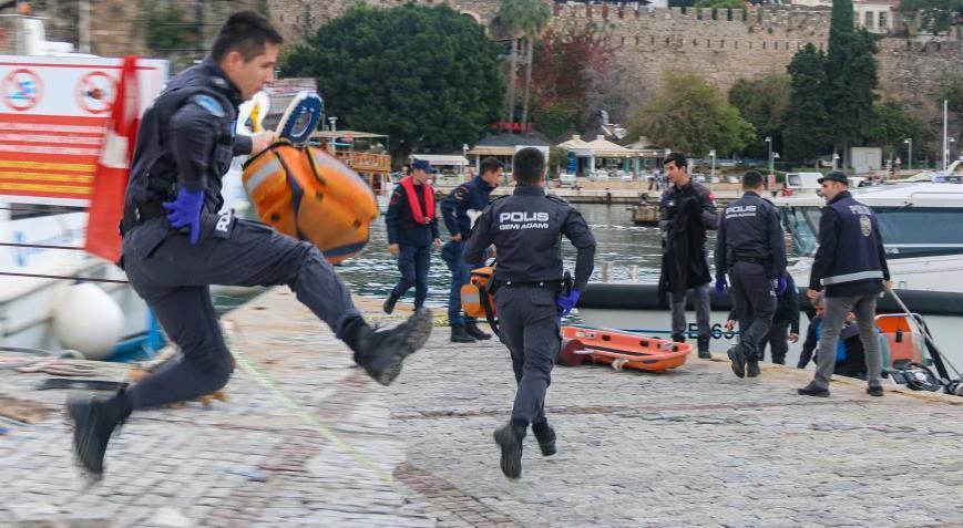 Yer: Antalya! Yaşatmak için zamanla yarıştılar