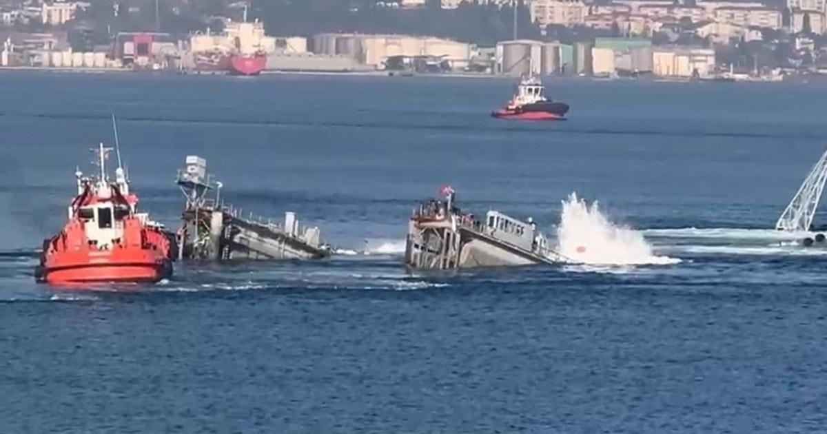 Denizde can pazarı! Yüzer havuzdan suya atladılar