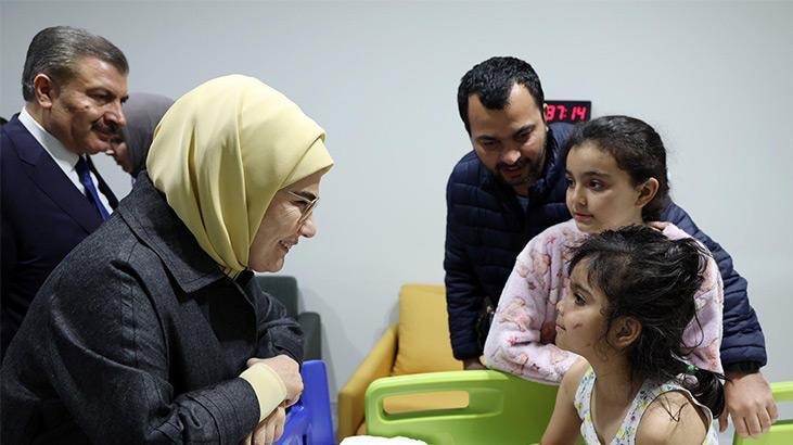 Filistinli çocukları ziyaret eden Emine Erdoğan’dan yeni paylaşım
