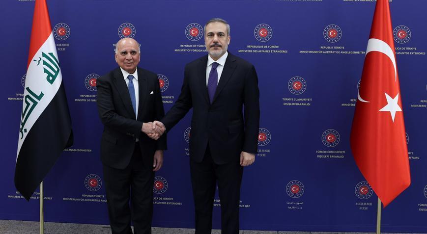 Hakan Fidan, Irak Dışişleri Bakanı ile bir araya geldi