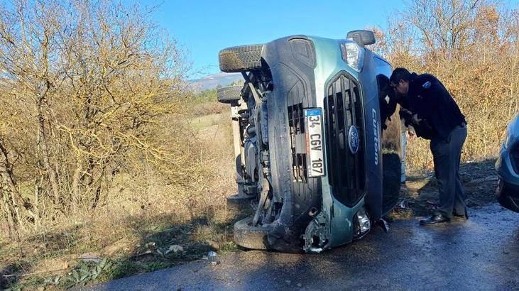 Bolu’da para taşıyan zırhlı araç devrildi