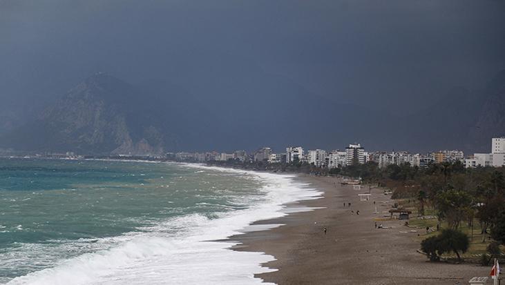 Antalya’da teyakkuz! Rüzgarın saatteki hızı 62 kilometre