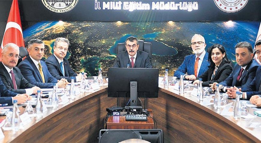 Bakan Tekin: Başka bir ülkede olsa ‘devrim yapılmış’ denir