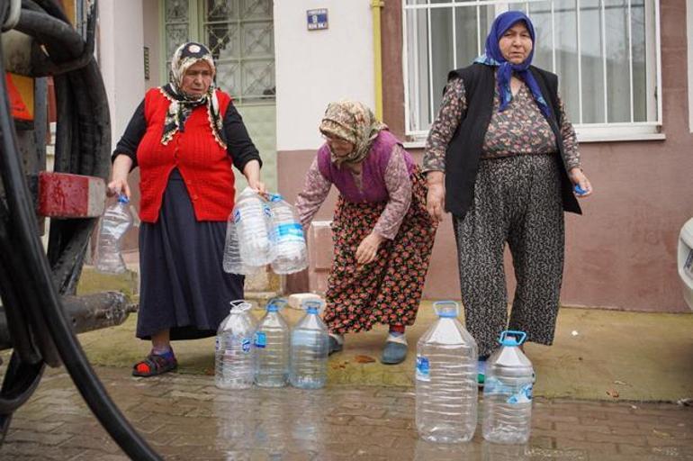 Kentte susuzluk isyanı: Banyo yapamıyoruz