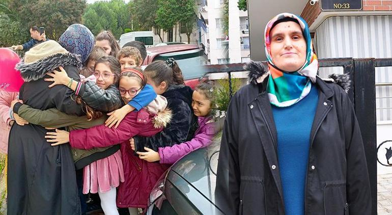 22 yıllık Zeynep öğretmeni duygulandıran ziyaret! 'Onlara kavuşmak için gün sayıyorum'