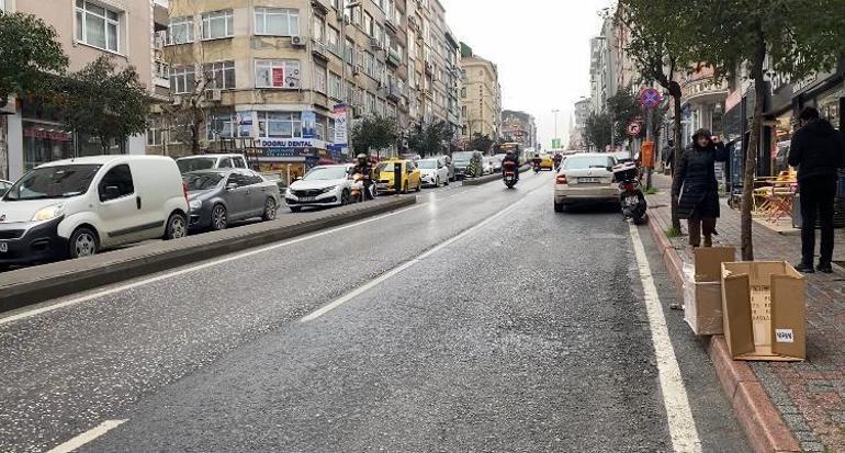 Kuryeye çarptı, metrelerce sürükledi! Otomobilden inip 'aracı ne hale getirdin' dedi!