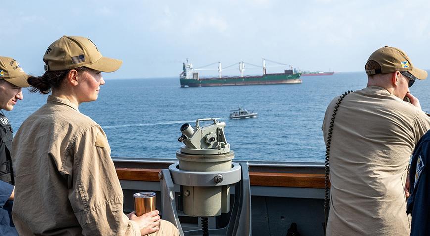 Kızıldeniz’de Husilere ait patlayıcı yüklü araç infilak etti