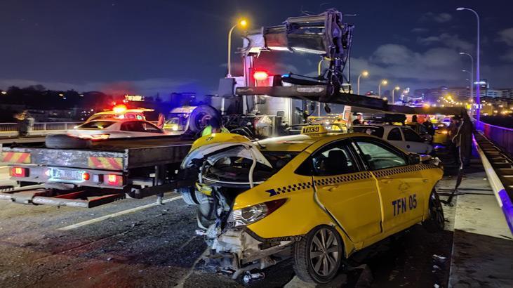 10 aracın karıştığı 3 kaza 15 Temmuz Şehitler Köprüsü’nü kilitledi!