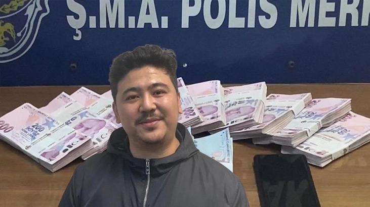 Para dolu çantasını kafede unutan Çinli turistin zor anları