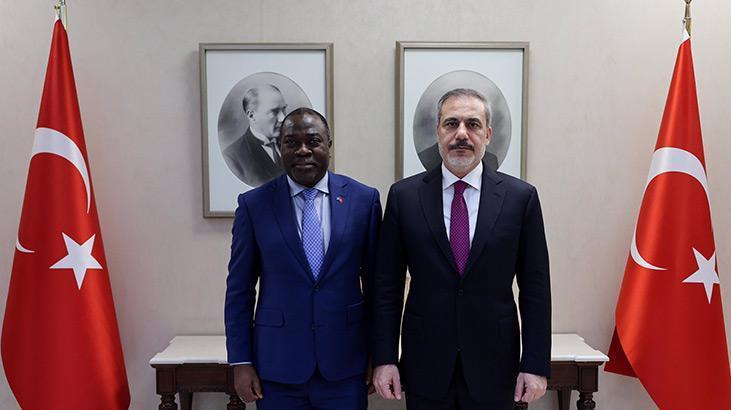 Bakan Fidan Ahonsi ile görüştü