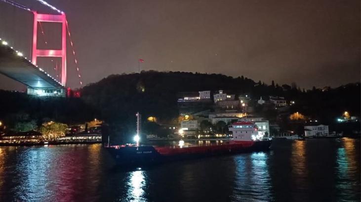 İstanbul Boğazı gemi trafiği çift yönlü askıya alındı