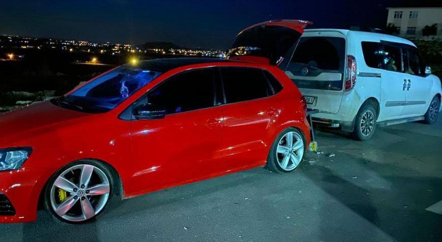 Yola masa kurup alkol sefası yaptılar! Araçlar trafikten men edildi