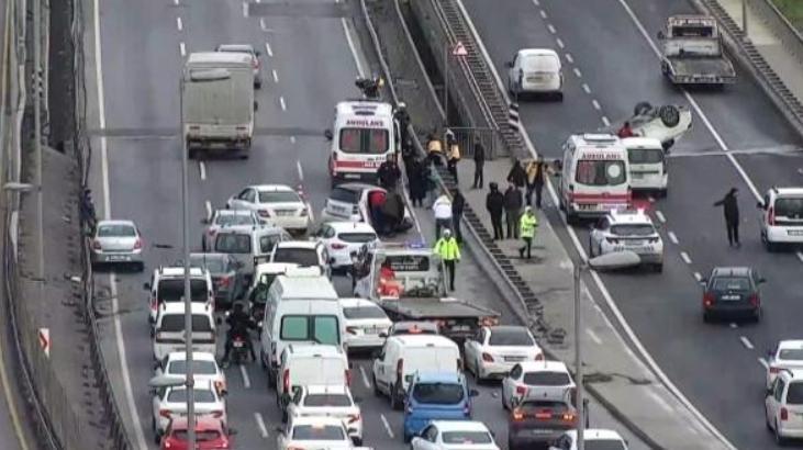 5 aracın karıştığı zincirleme kaza! Trafik yoğunluğu yaşandı