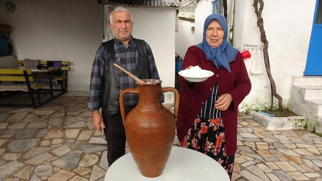 400 yıllık yöntem! Toprağın altına gömüp, 1 yıl bekliyorlar